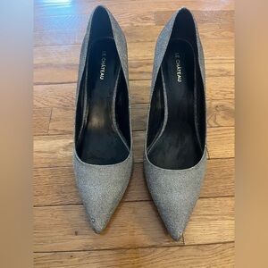 Le Chateau Women's Elegant Silver Heels size 11